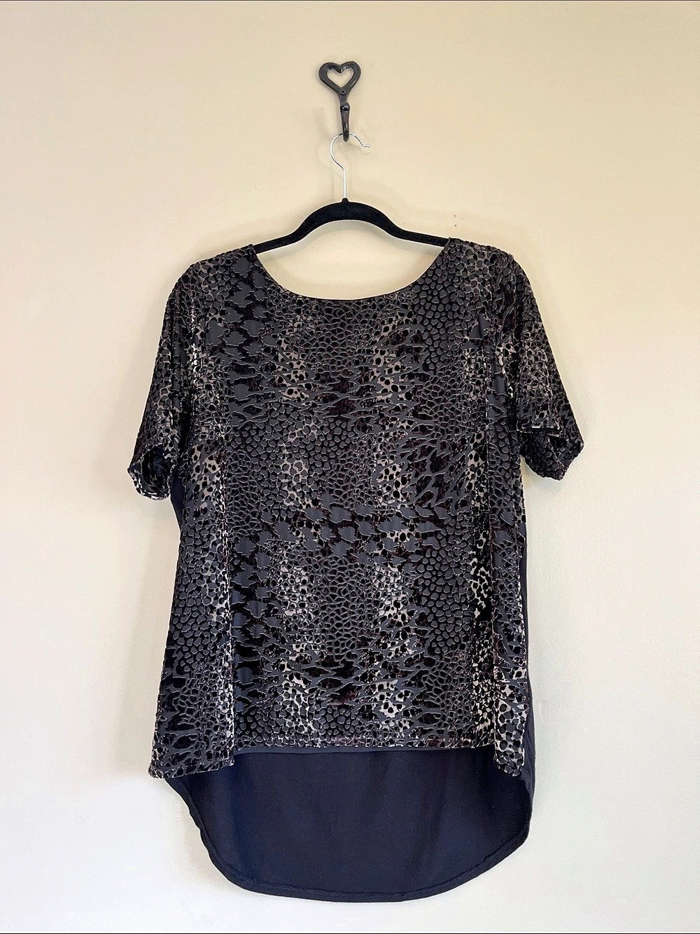 Black Velvet Burnout Leopard Short Sleeve Pullover Top